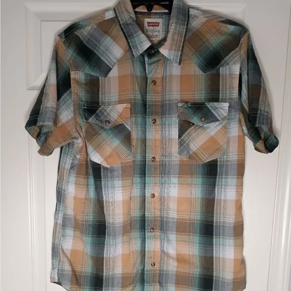 Levi’s Men’s Large Modern Fit Pearl Snap Plaid Pockets Short Sleeve Shirt